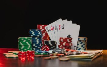 The Art of Positional Play in Online Poker