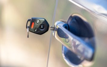 What to Consider Before Choosing Audi car key replacement Services
